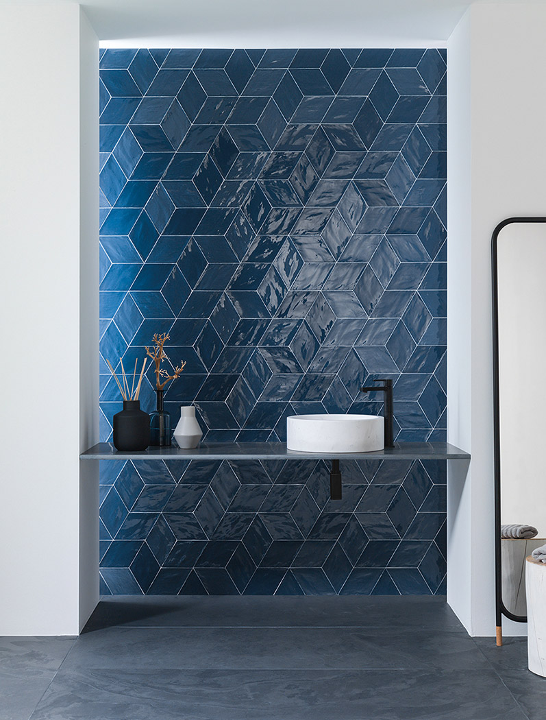 Silvia-Mar-Studio-Art-direction-Porcelanosa-Antic-Colonial-Ceramic-Rhombus-tiles-blue-bathroom